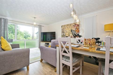 2 bedroom flat for sale, Heol Isaf, Radyr, Cardiff