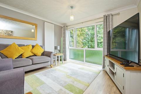 2 bedroom flat for sale, Heol Isaf, Radyr, Cardiff