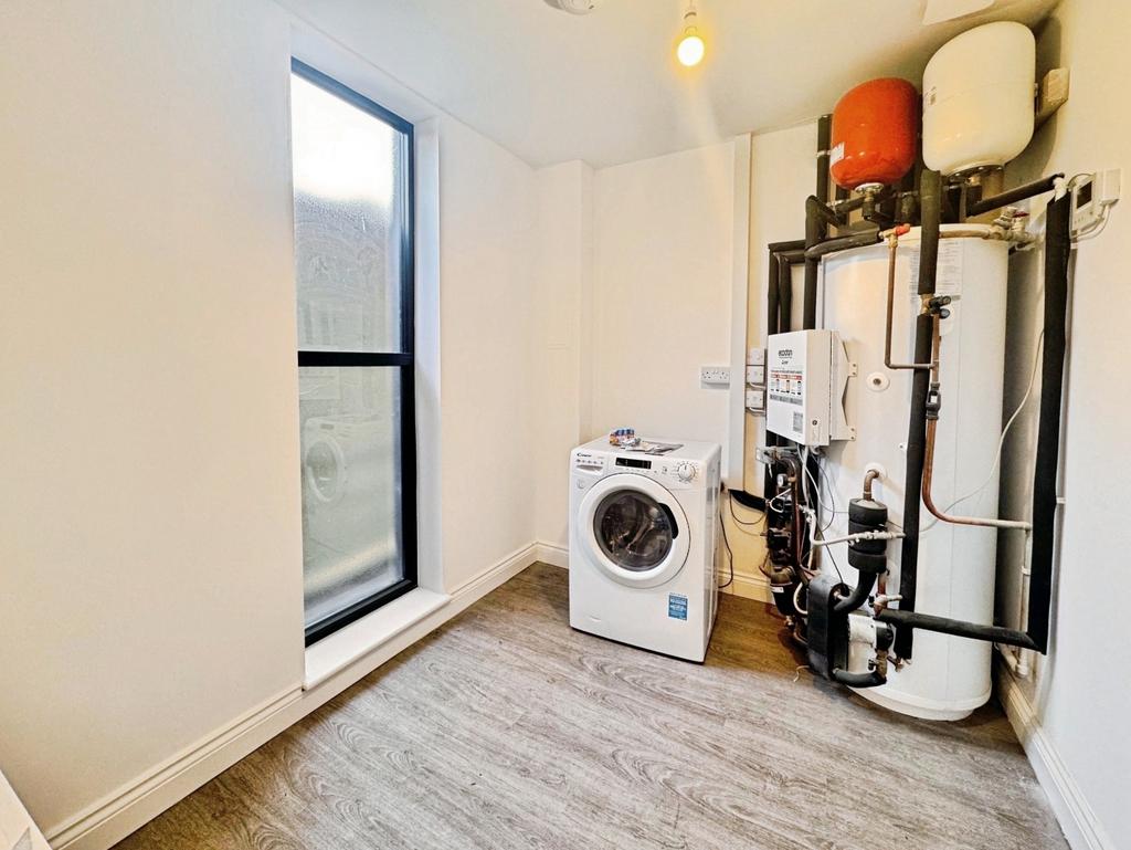 Pbox-utility room-427401.jpg
