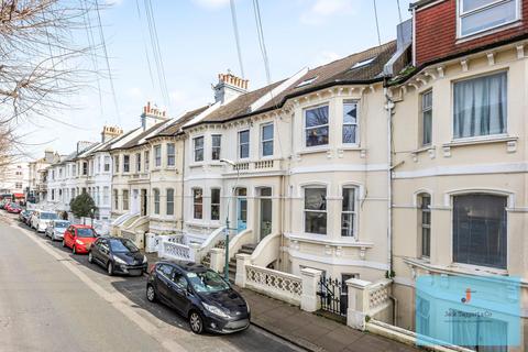 3 bedroom flat for sale, Seafield Road, Hove