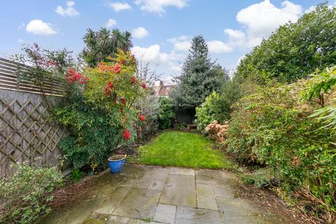 3 bedroom terraced house for sale, Bushy Park Road, Teddington, TW11