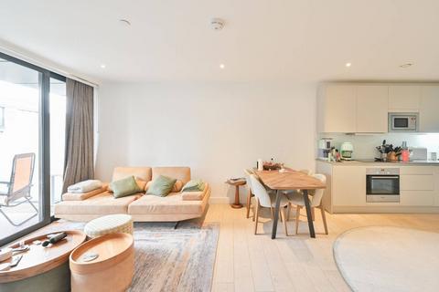 2 bedroom flat for sale, Cobalt Place, Battersea Square, London, SW11