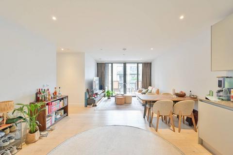 2 bedroom flat for sale, Cobalt Place, Battersea Square, London, SW11