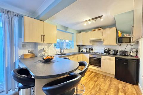 undefined, The Glades, Locks Heath