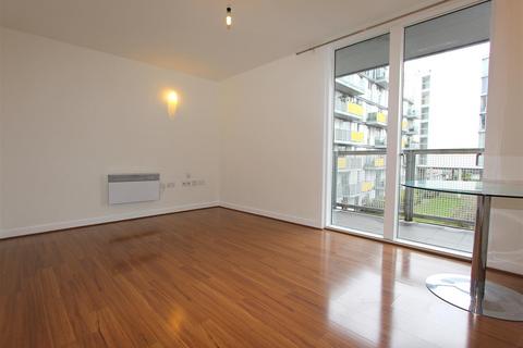 2 bedroom apartment to rent, New River Village, London N8