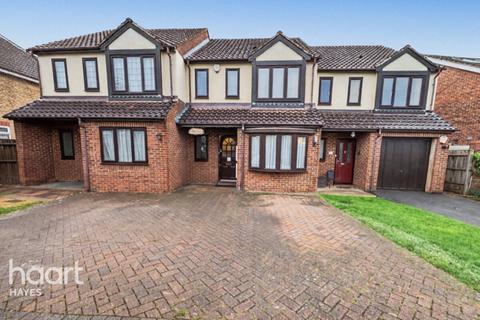 3 bedroom terraced house for sale, Titmus Close, Uxbridge