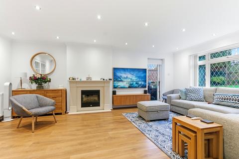 4 bedroom detached house for sale, Highview Gardens, Hertfordshire AL4