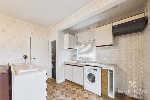 3 bedroom semi-detached house for sale, Lincoln Avenue, West Yorkshire WF15
