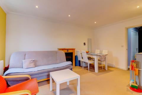 2 bedroom apartment for sale, West End Road, Buckinghamshire HP11