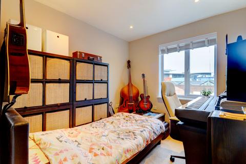 2 bedroom apartment for sale, West End Road, Buckinghamshire HP11