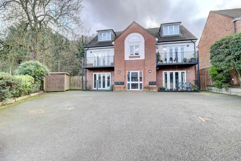 2 bedroom apartment for sale, Cedar Avenue, High Wycombe HP15