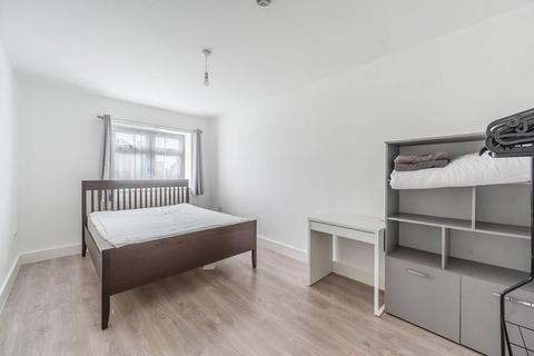 undefined, Hawthorne Avenue, Harrow, HA3