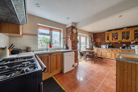 3 bedroom semi-detached house for sale, Oak Gardens, Tewkesbury GL20