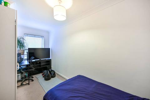 2 bedroom flat to rent, Surbiton Road, Kingston, Kingston upon Thames, KT1