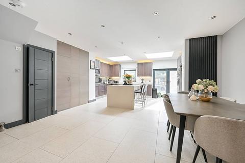 4 bedroom terraced house for sale, Court Way, Acton, London, W3
