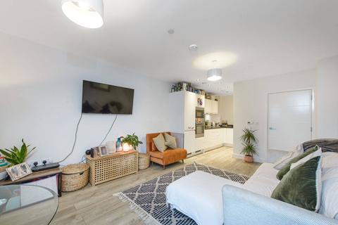 1 bedroom flat for sale, Lakeside Drive, Park Royal, LONDON, NW10