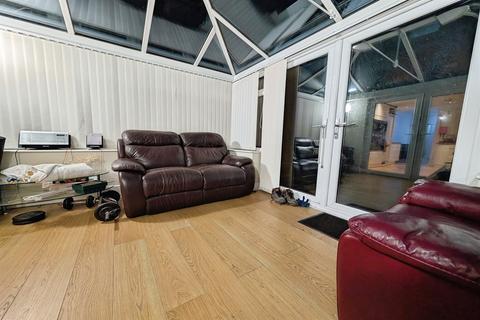 undefined, Southampton SO15