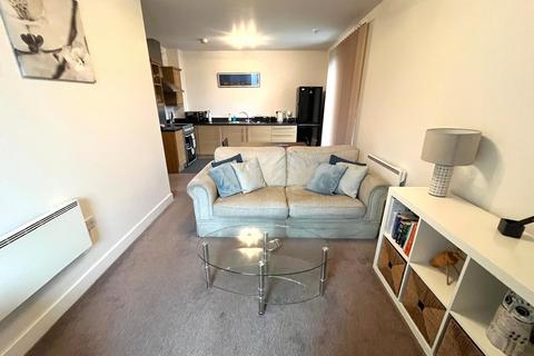 2 bedroom apartment to rent, Springfield Court, Salford M3