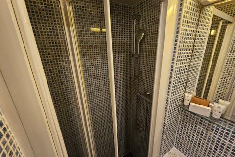 Studio to rent, Mabledon Place, Bloomsbury, WC1H