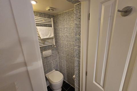 Studio to rent, Mabledon Place, Bloomsbury, WC1H