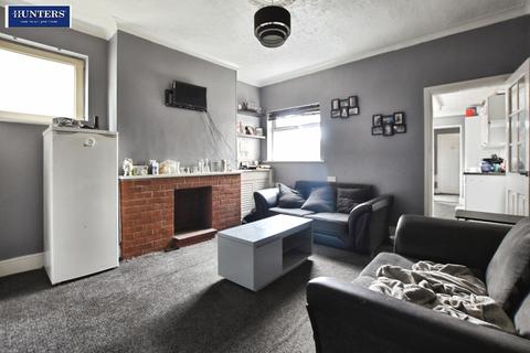 3 bedroom semi-detached house for sale, North Parade, Scunthorpe