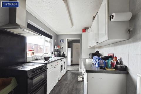 3 bedroom semi-detached house for sale, North Parade, Scunthorpe