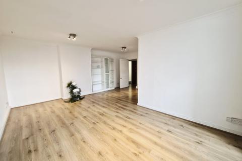2 bedroom flat for sale, Hendon Hall Court, Parson St, Hendon NW4
