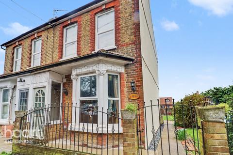 3 bedroom semi-detached house for sale, Parsonage Chase, Sheerness