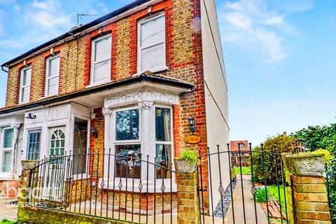3 bedroom semi-detached house for sale, Parsonage Chase, Sheerness