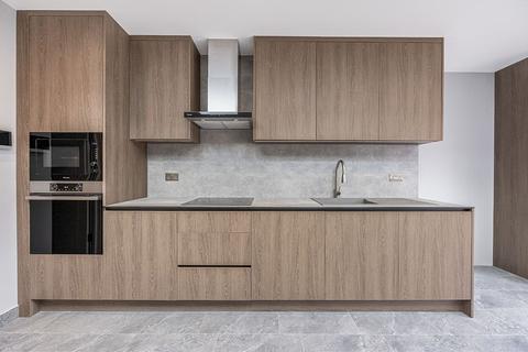 6 bedroom terraced house for sale, Hermon Hill, London E18