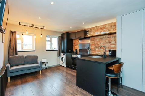1 bedroom flat for sale, North Street, Kent TN2
