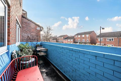2 bedroom flat for sale, Usher Road, Bow, London, E3