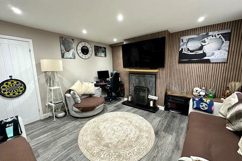 3 bedroom semi-detached house for sale, Victoria Avenue, Walsall WS3