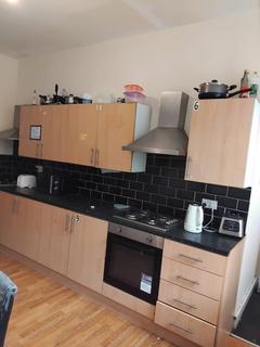undefined, Room 3, 17 estcourt Avenue  Headingly Leeds