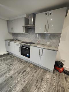 undefined, Room 5, 19 Merton Road
