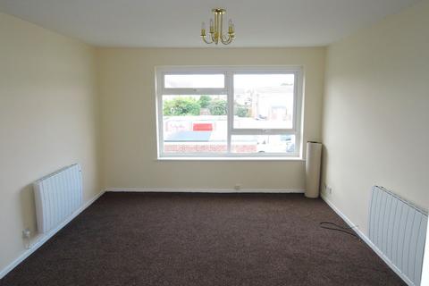 2 bedroom maisonette to rent, Land Close, Clacton-on-Sea