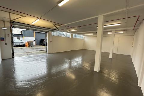 Warehouse to rent, A1-A2 Tolpits Ln Watford WD18 9QP
