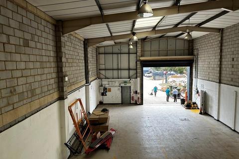 Warehouse to rent, 1 Jessops Way Croydon CR0 4TS
