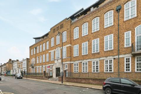 2 bedroom flat for sale, Ferndale Road, Brixton, London, SW4