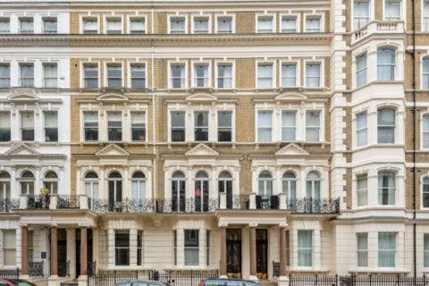 2 bedroom flat to rent, De Vere Gardens, W8
