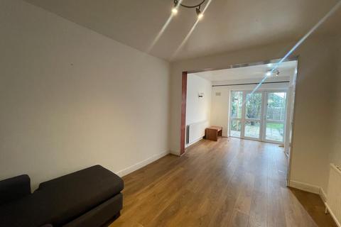 3 bedroom semi-detached house to rent, Eastcote Road, Pinner HA5