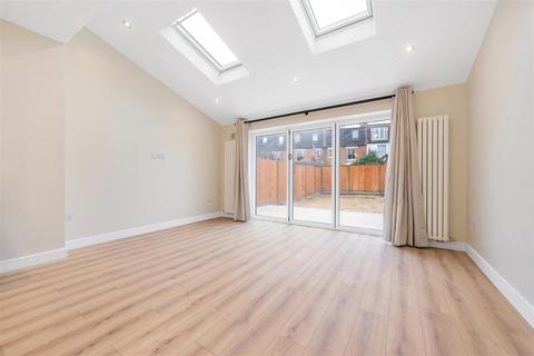 4 bedroom terraced house for sale, Cottingham Road, Penge, London, SE20