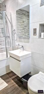 3 bedroom flat to rent, New Road, Basingstoke RG21