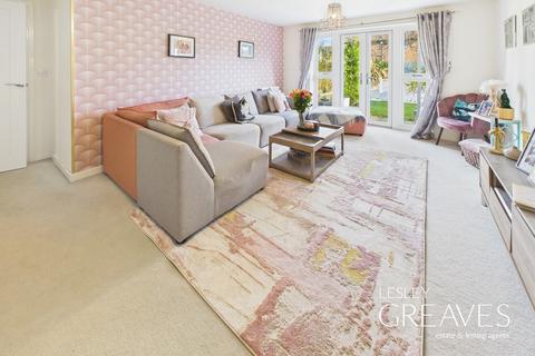 undefined, Vickers Close, Gedling, Nottingham