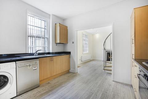2 bedroom house to rent, Rossmore Close, Rossmore Road, London NW1
