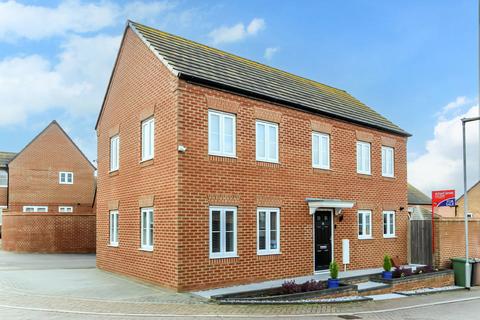4 bedroom detached house for sale, Ivatt Avenue, Wellingborough NN8