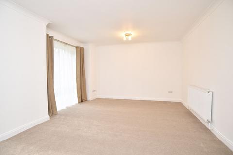 2 bedroom flat to rent, West End Avenue, Harrogate, HG2