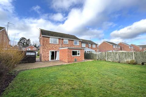 undefined, SOUTH WOOTTON - 4 Bed Link-Detached House on Sought After Cul-De-Sac