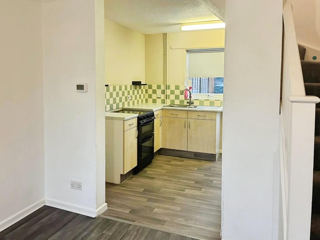 3d484d8d-Lounge 20 Kitchen