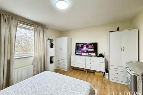 2 bedroom flat to rent, Gladwin Way, Harlow, CM20